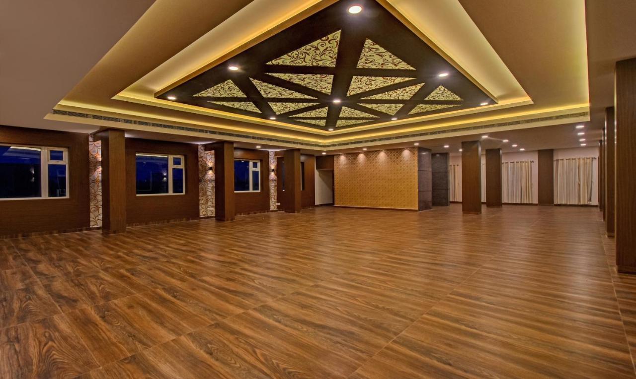 Treebo Trend Palm Tree Hotel Chennai Exterior foto